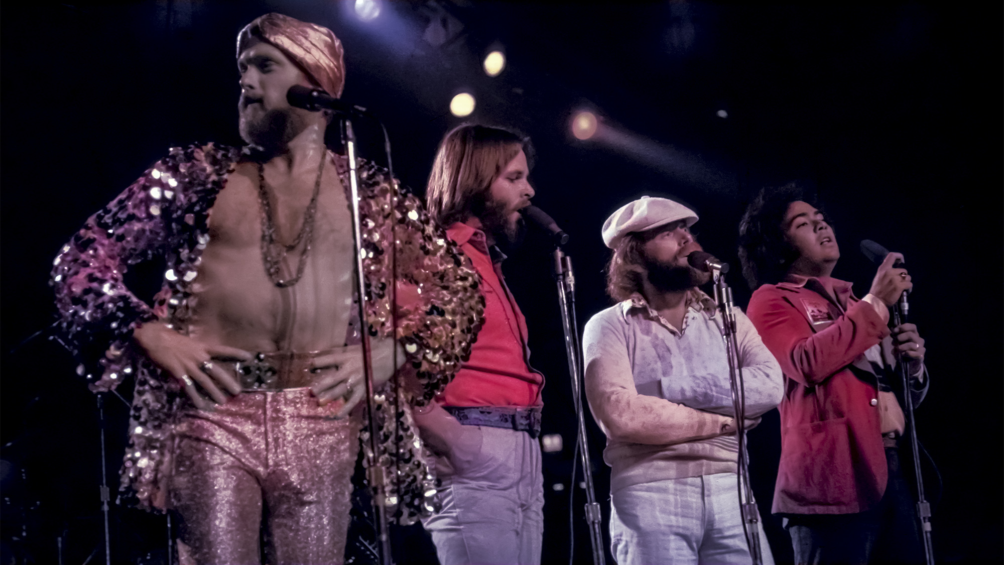 The Beach Boys at Madison Square Garden, in 1975. (from left) Mike Love, Carl Wilson, Al Jardine, Billy Hinsche