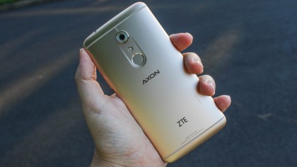 ZTE Axon 7