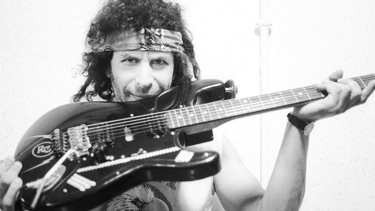 Randy California, Night of the Guitar, Vooruit, Gent, Belgium, 06/04/1989. (Photo by Gie Knaeps/Getty Images)