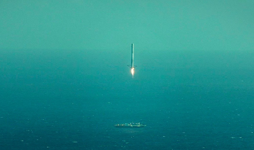 SpaceX&#039;s Falcon 9 Rocket Landing Attempt