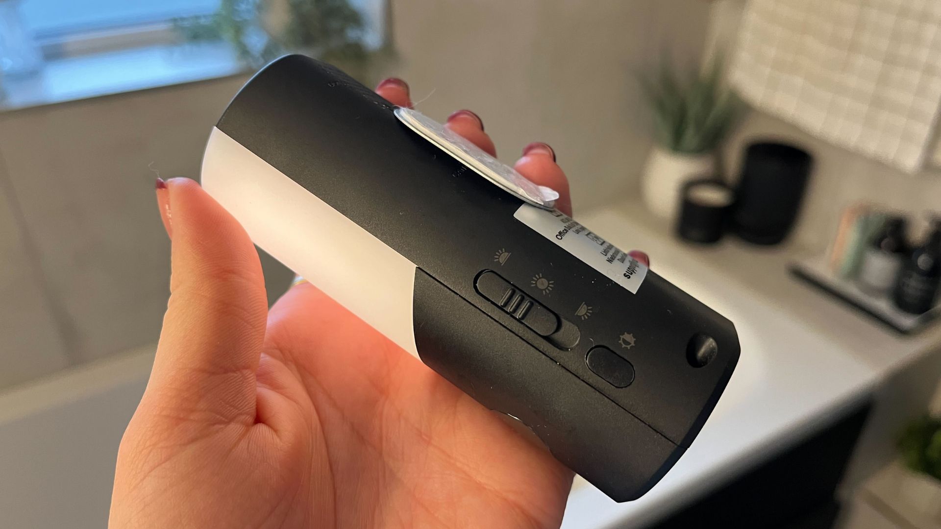 picture of buttons on motion sensor light