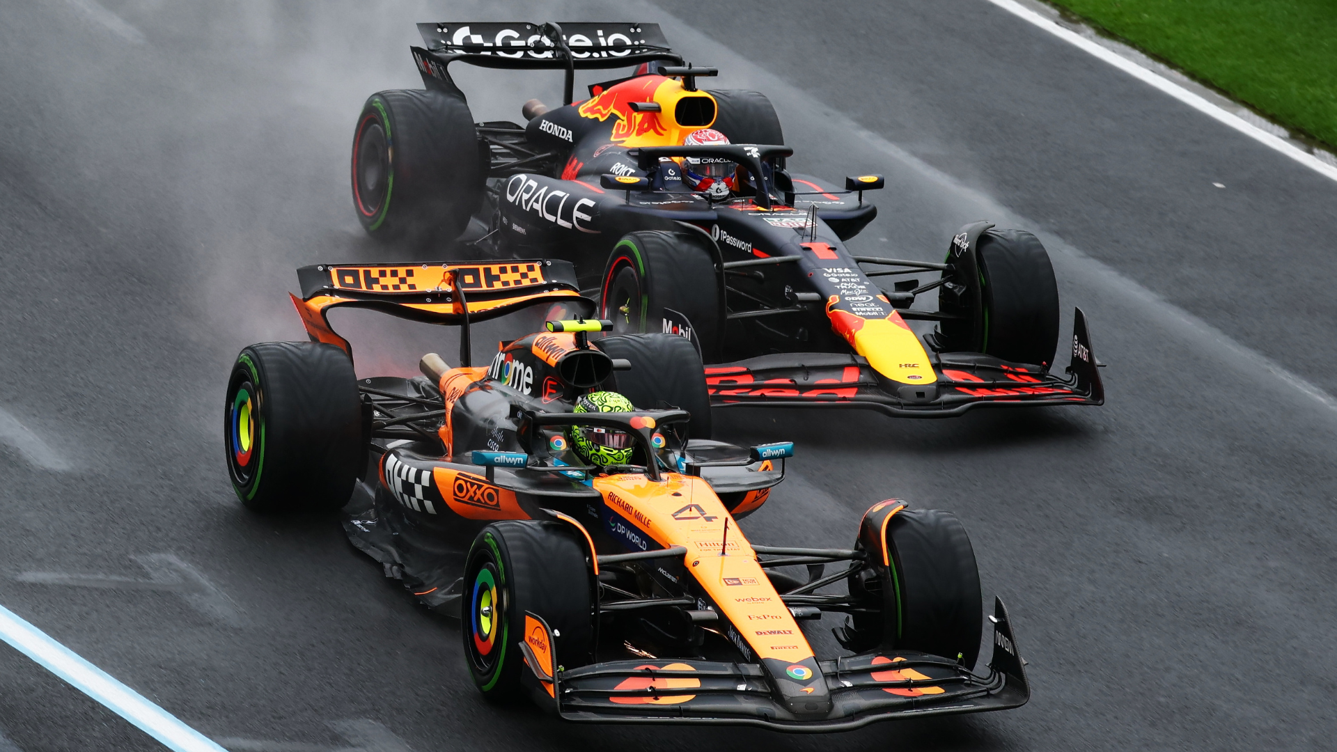 Lando Norris of Great Britain driving the (4) McLaren MCL39 Mercedes leads Max Verstappen of the Netherlands driving the (1) Oracle Red Bull Racing RB21 during the F1 Grand Prix of Australia at Albert Park Grand Prix Circuit on March 16, 2025 in Melbourne, Australia.