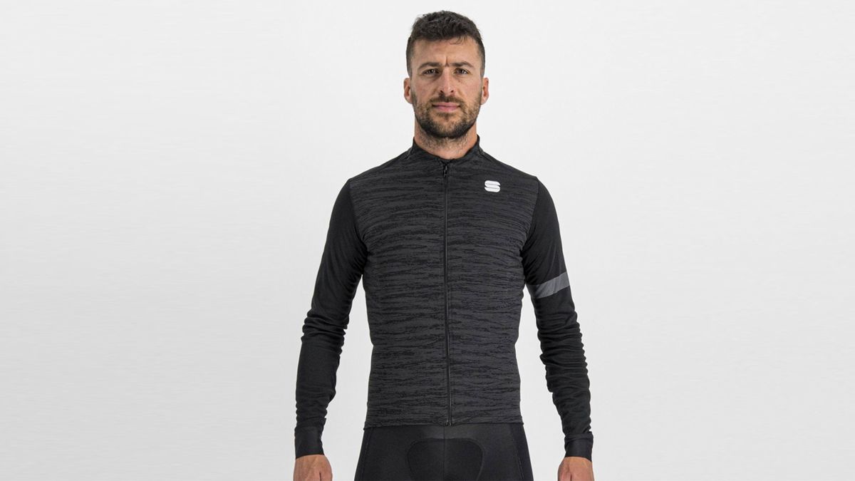 Best cycling jerseys of 2022 Layer up ready for autumn Cyclingnews