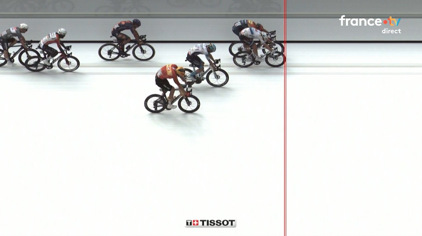 Tour de France 2025 stage 3 Dunkerque photo finish Tim Merlier Jonathan Milan