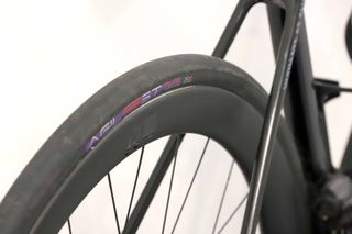 Image shows the Hollowgram R45 wheels