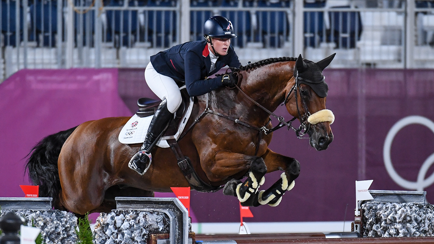 Holly Smith and Denver jumping in the Olympic team showjumping final at the Tokyo 2020 Olympic Games