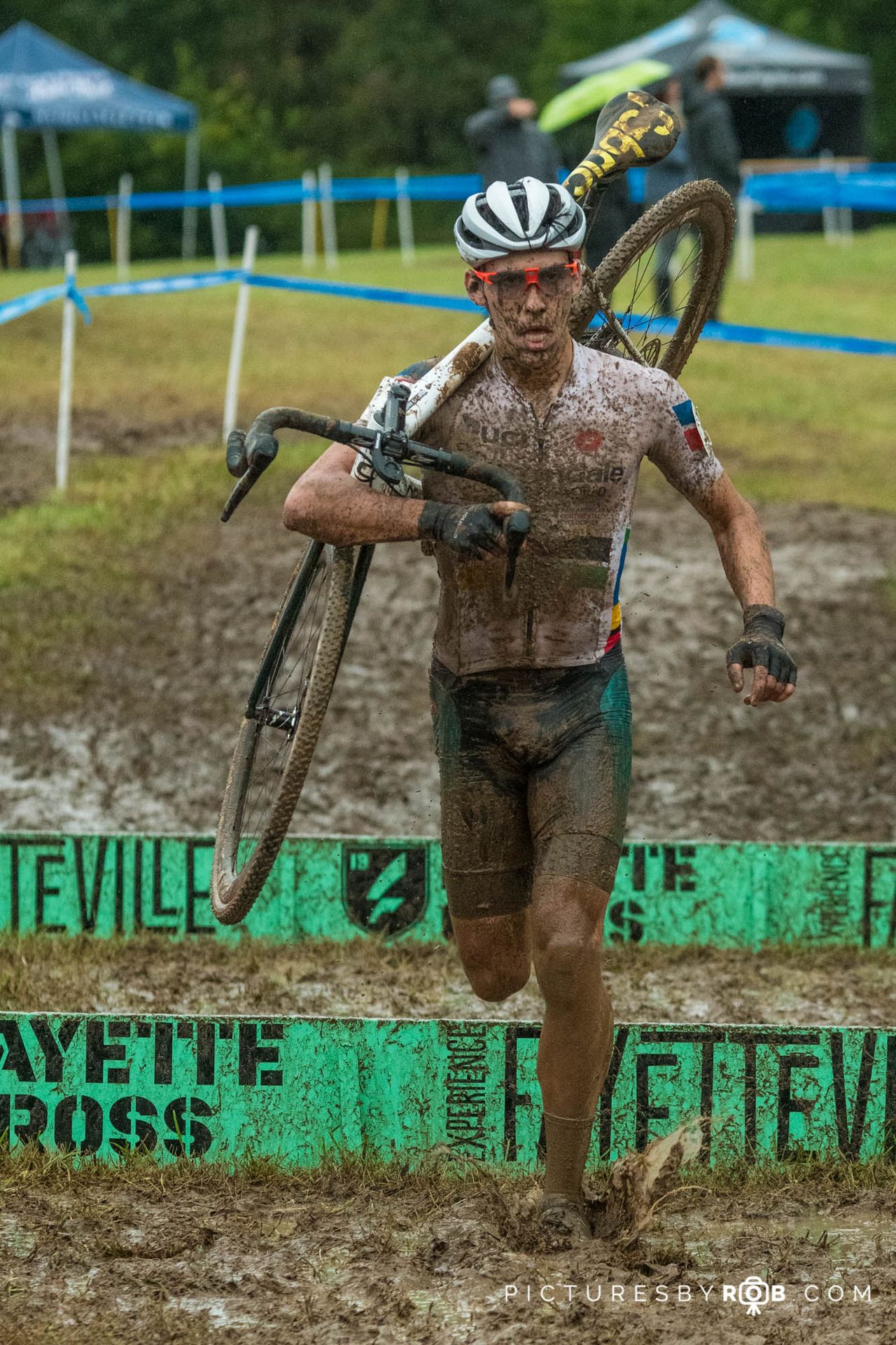 FayetteCross Day 2 winner Curtis White (Cannondale p/b Cyclocrossworld) didn't lead the race until the last lap