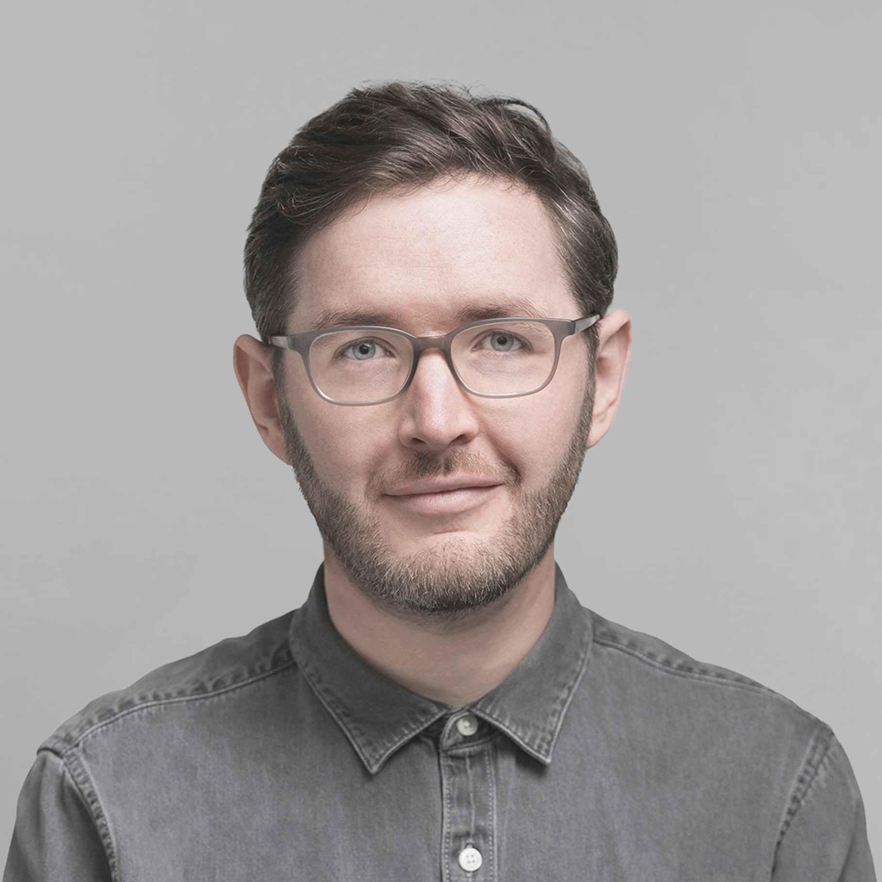 Fynn Director, Theo Jones