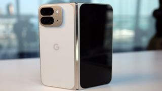 Google Pixel 9 Pro Fold HANDS ON