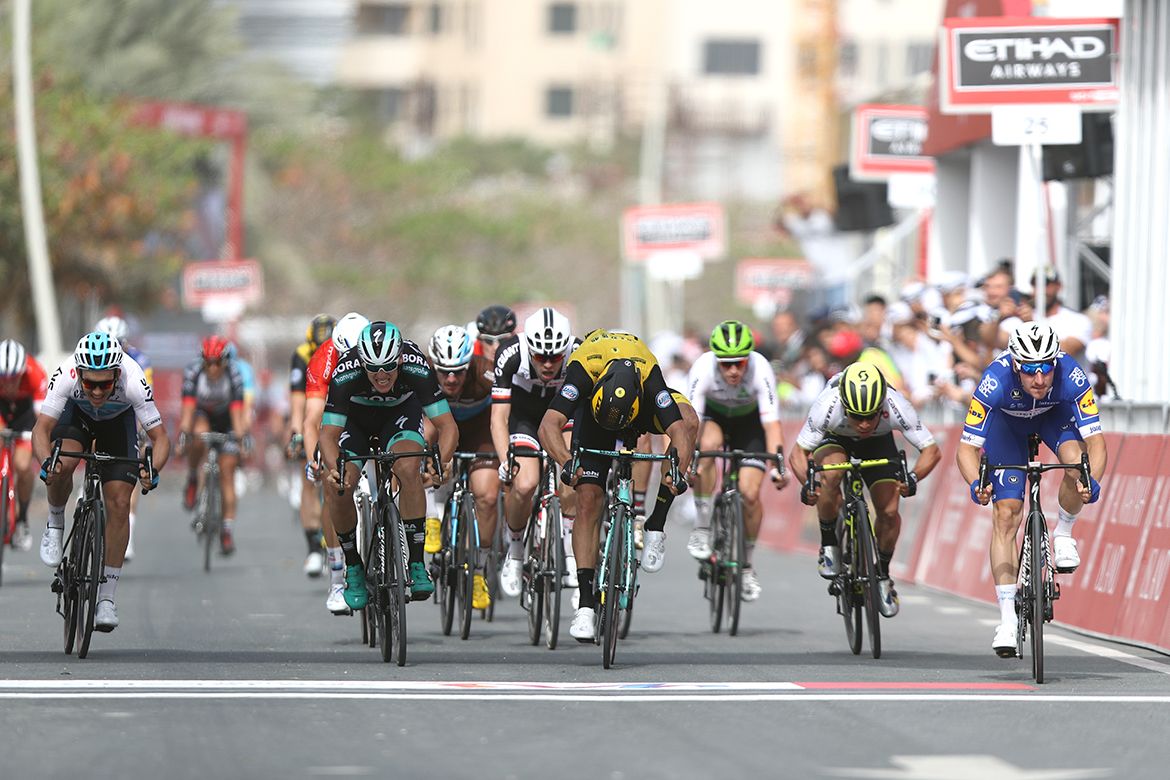 Elia Viviani takes out the sprint on stage 2
