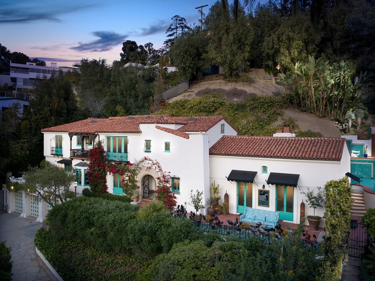 Tour Modern Family star Jesse Tyler Ferguson's beautiful home, sold to Leonardo di Caprio for $7.1m