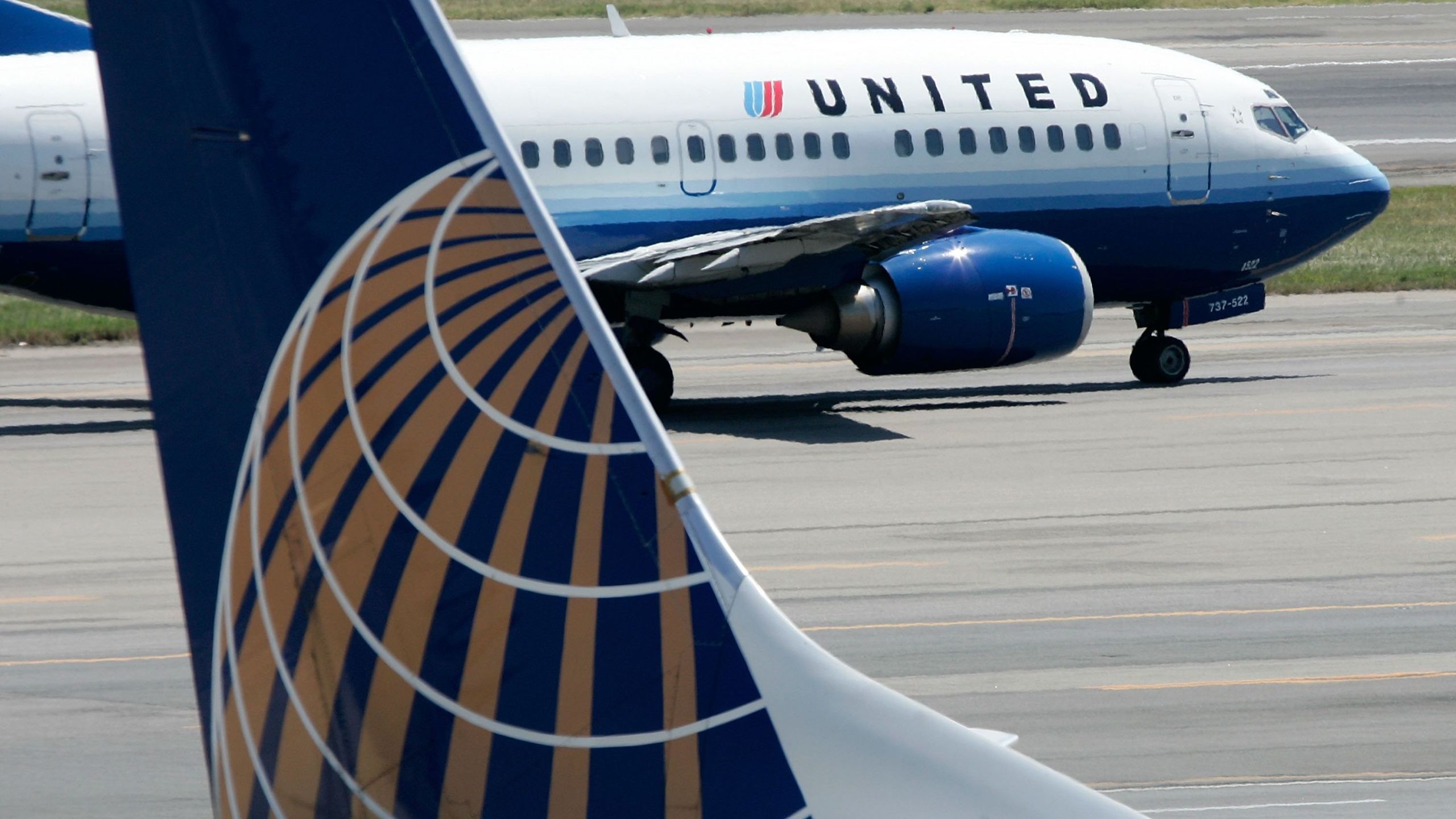 Airline, Airplane, Air travel, Airliner, Vehicle, Aircraft, Aerospace engineering, Aviation, Airport, Narrow-body aircraft,