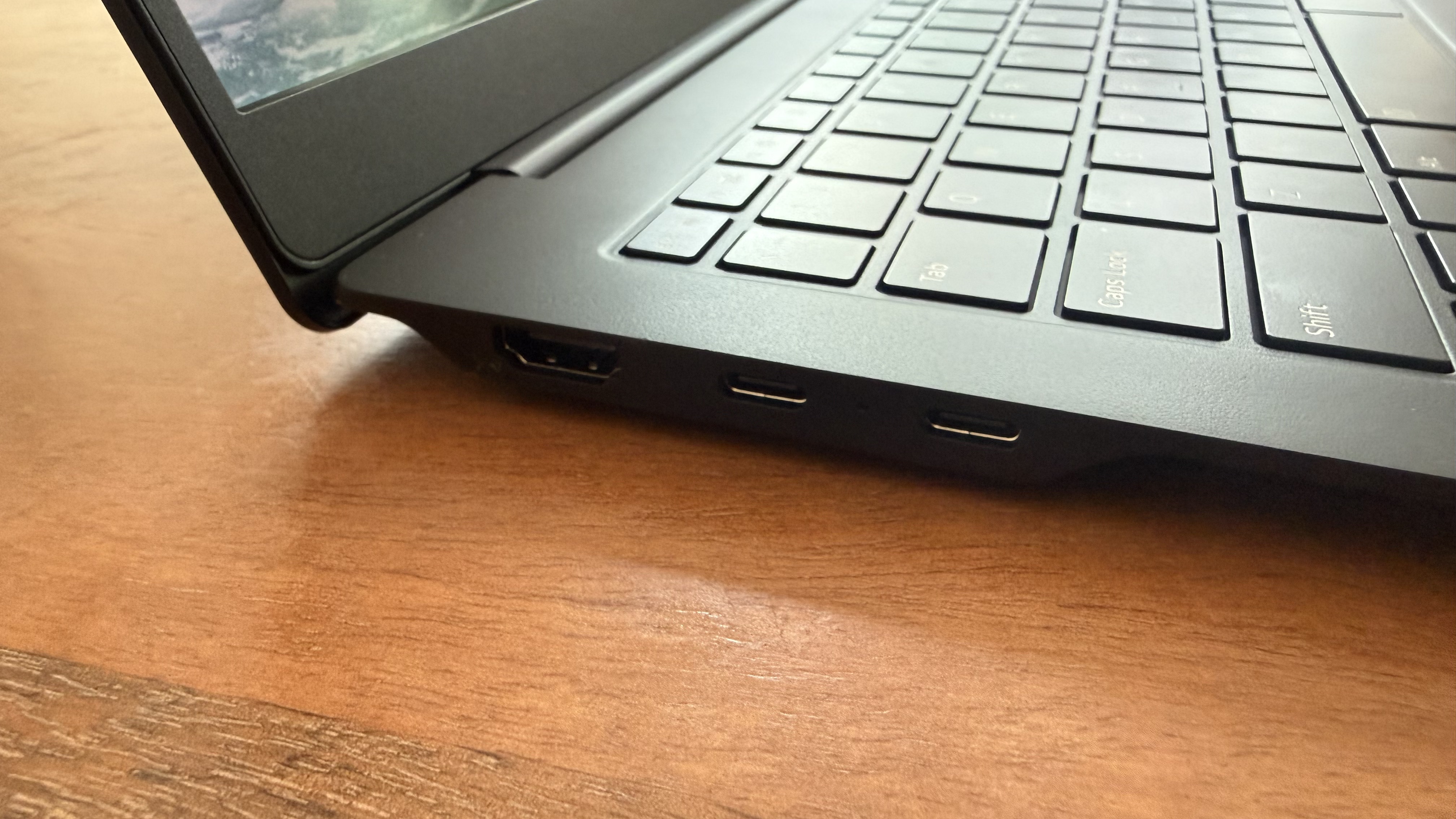 LG Gram Pro 16 left ports