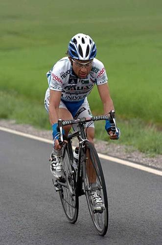 Gabriele Missaglia (Selle Italia) went solo