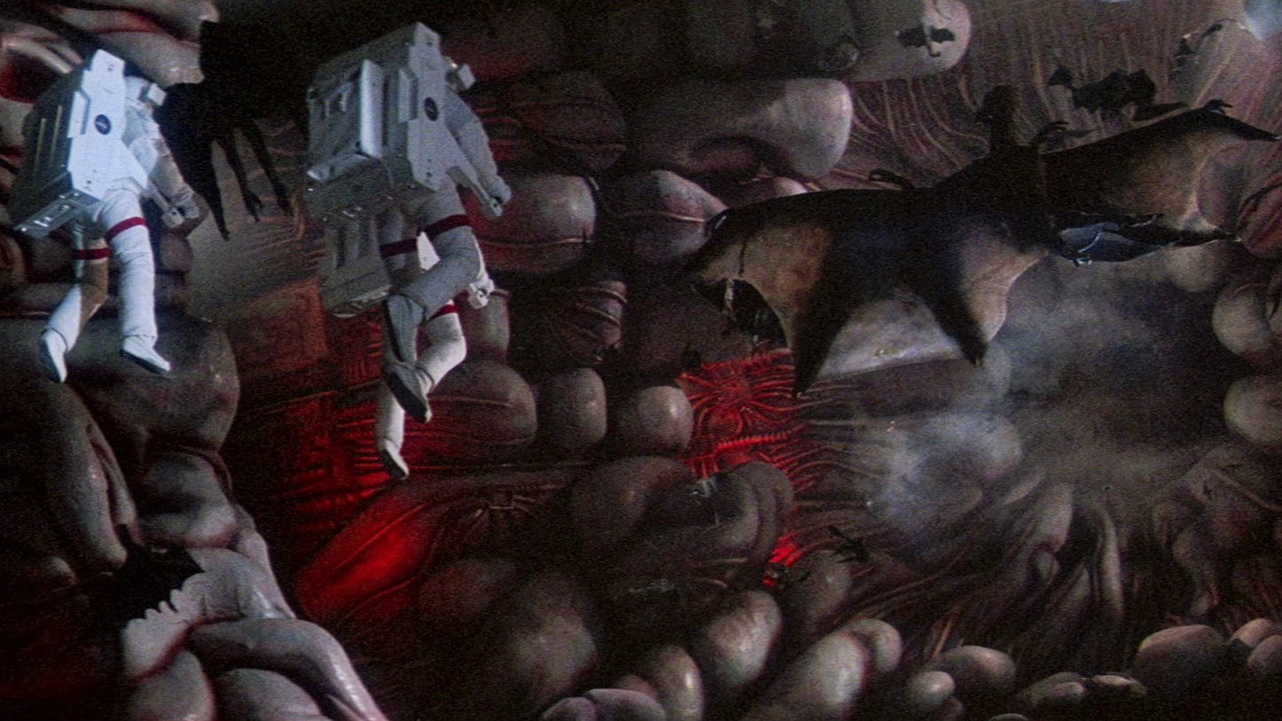 Lifeforce (1985)_Easedram