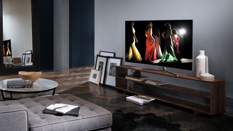 Best 60 Inch Tv 2019 Upgrade Your Viewing Experience With A The Best 60 Inch Tv Television In Contemporary Living Room