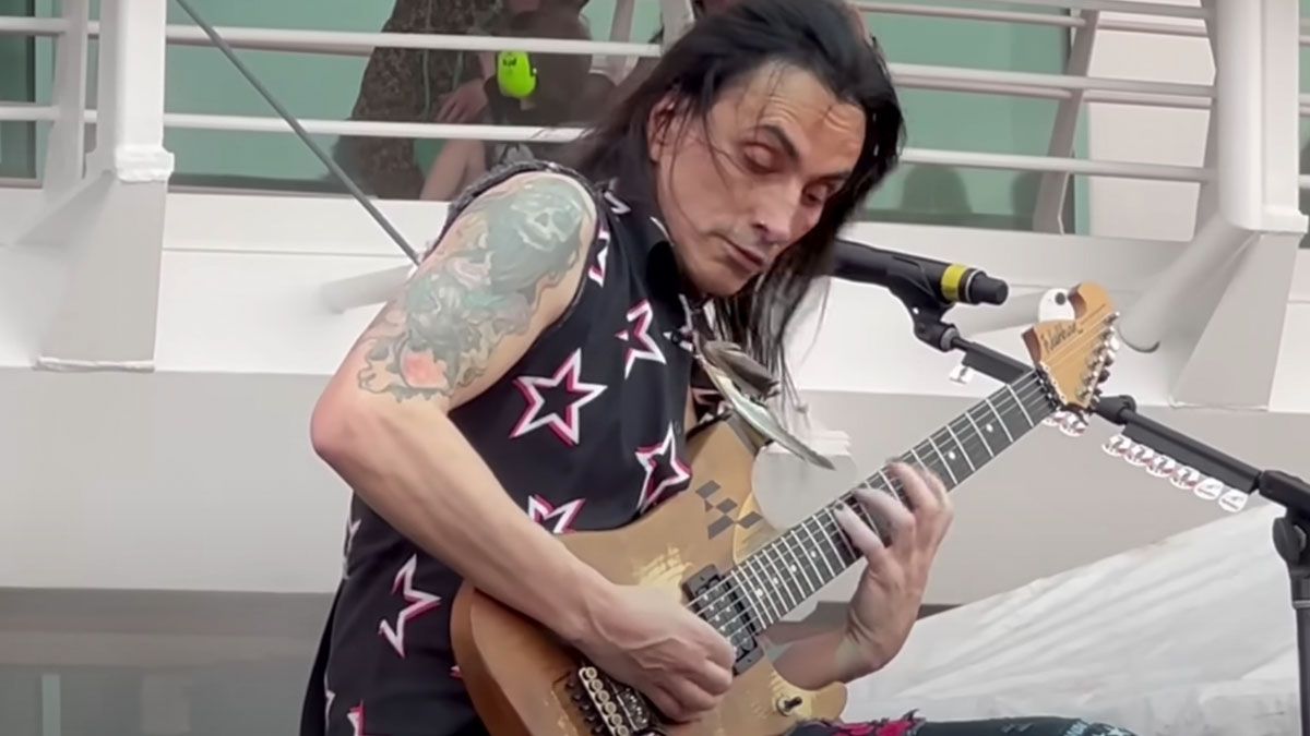 The guitar solo from Play With Me by the amazing Nuno Bettencourt with