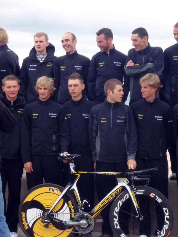 Vincente Reynes, Mark Cavendish and Marco Pinotti (top) don't look too fussed about the weather, but it's a different story for Peter Velits, Tony Martin, Maxime Monfort and Martin Velits (bottom)