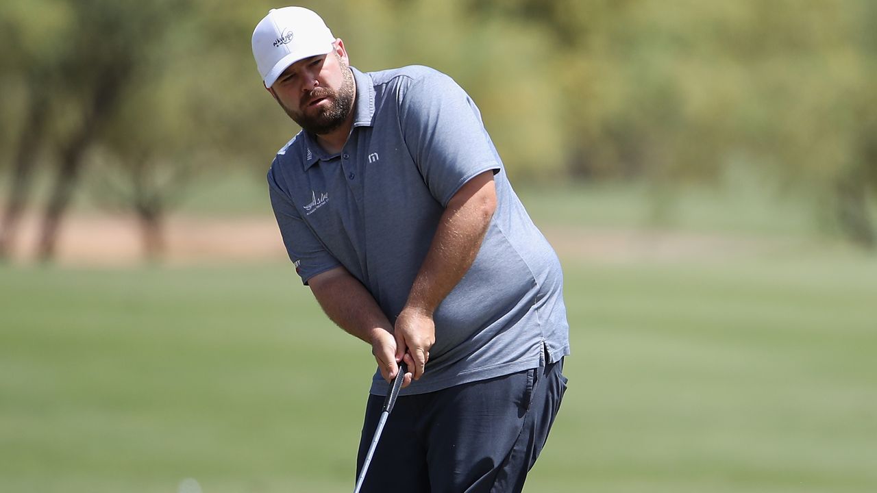 Colt Knost putts on the fifth green at the 2020 Scottsdale AZ Open at Talking Stick Golf Club