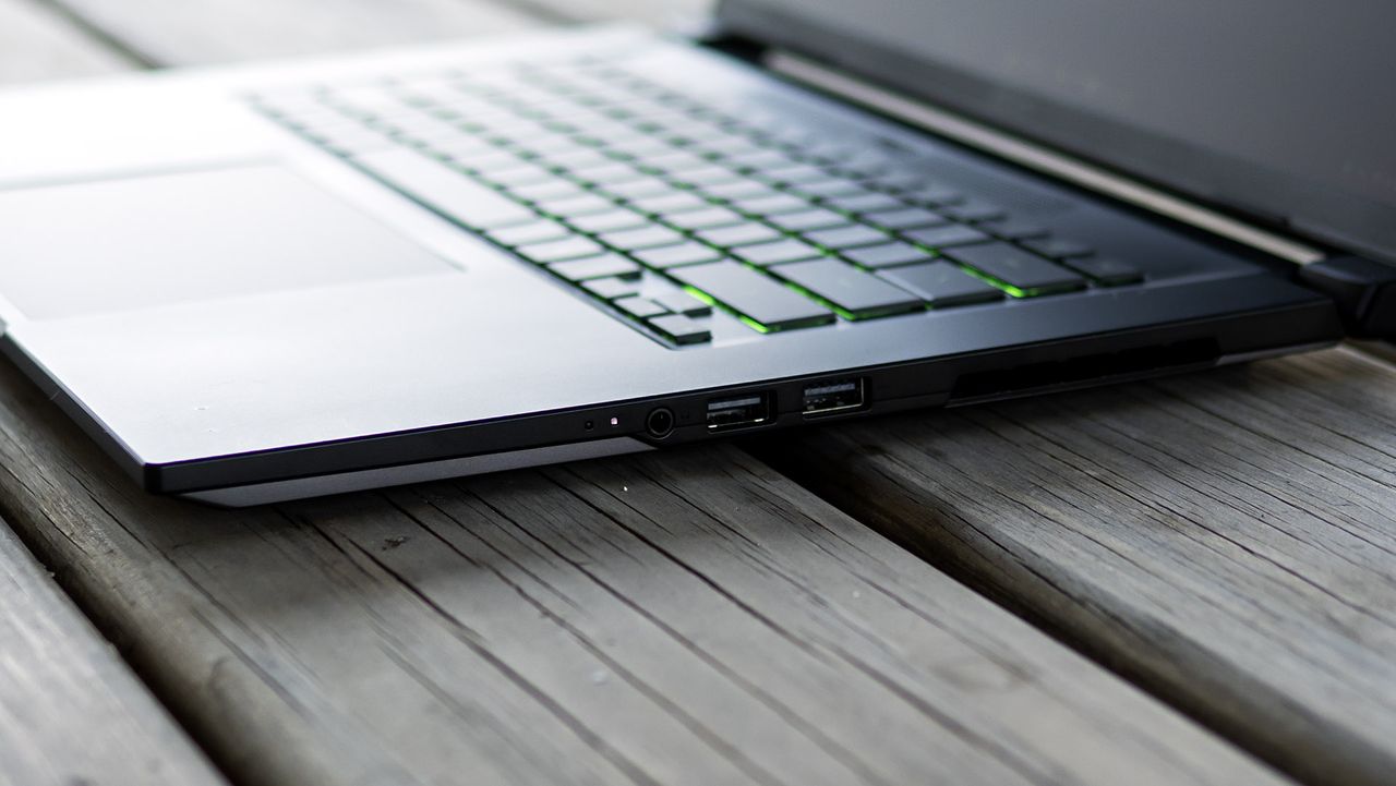 Gigabyte Aero X16