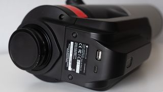 evscope 2 底部的 USB 連接端口