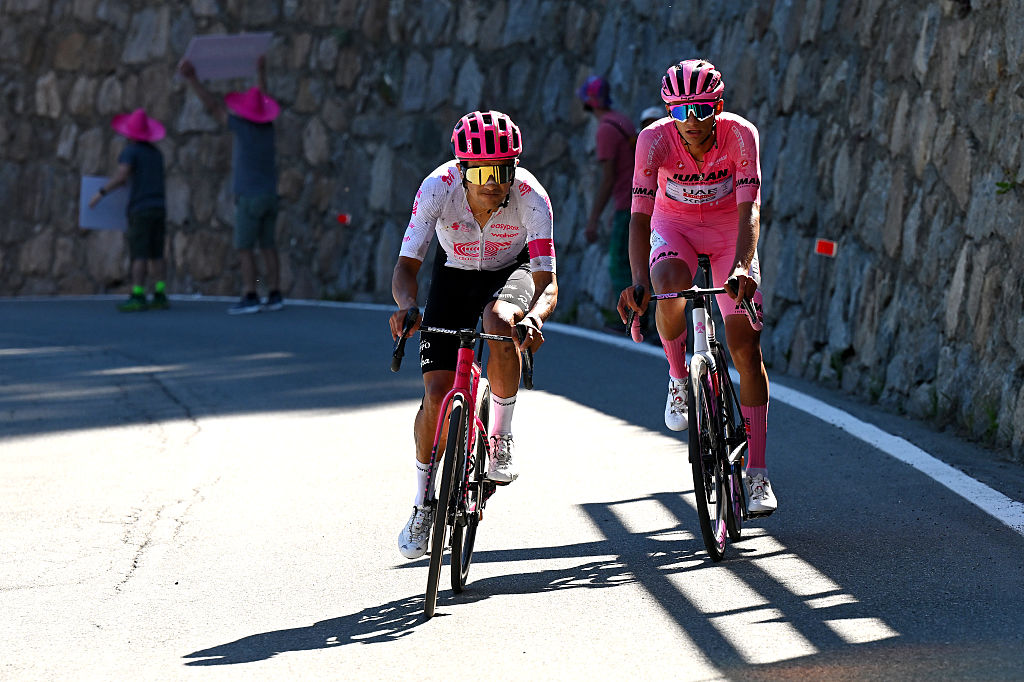 CHAMPOLUC ITALY MAY 30 LR Richard Carapaz of Ecuador and Team EF Education EasyPost and Isaac Del Toro of Mexico and Team UAE Team Emirates XRG Pink Leader Jersey compete in the chase group during the 108th Giro dItalia 2025 Stage 19 a 166km stage from Biella to Champoluc 1574m UCIWT on May 30 2025 in Champoluc Italy Photo by Tim de WaeleGetty Images