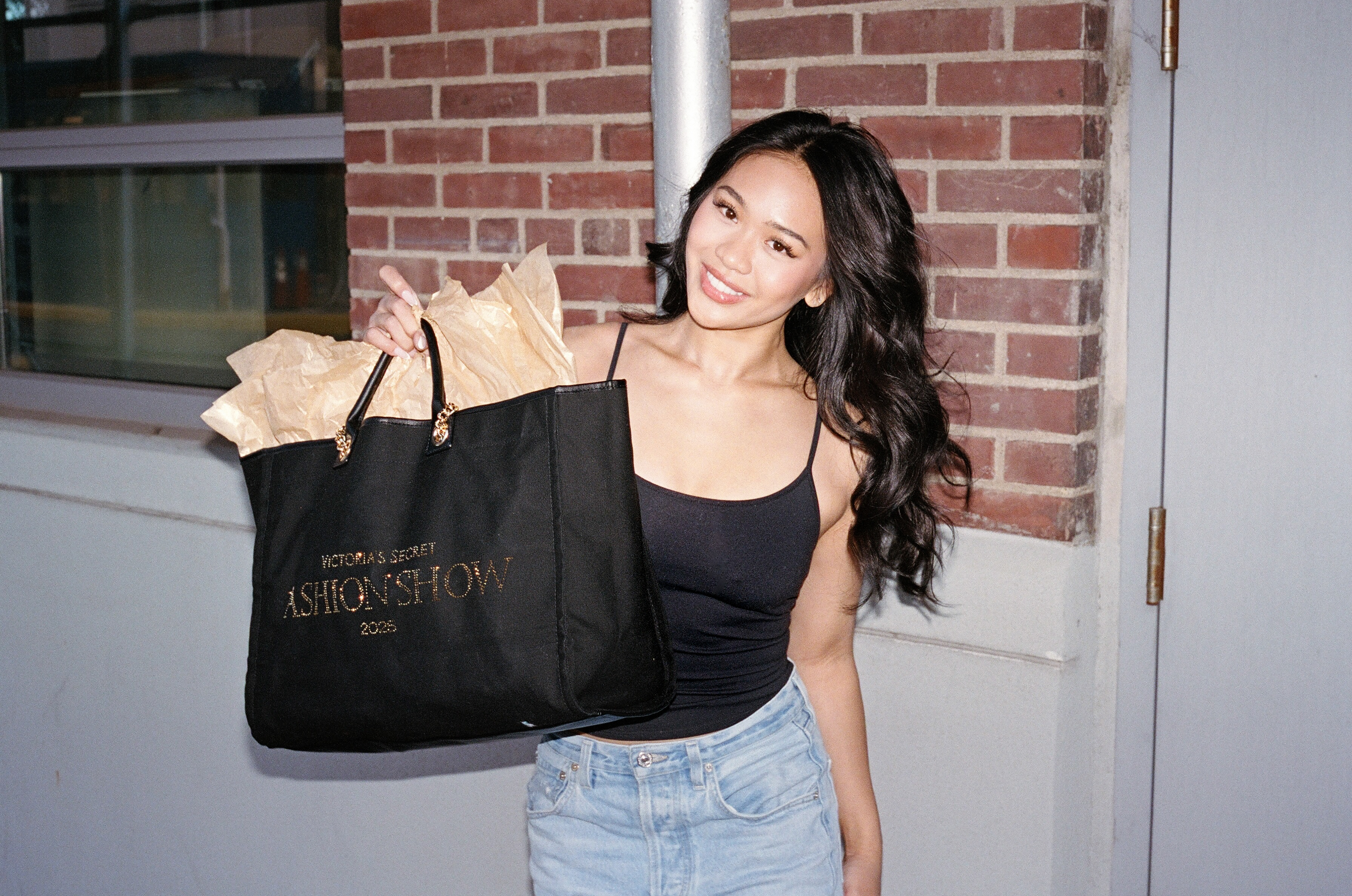 Suni Lee leaving her Victoria&#039;s Secret Fashion Show fitting