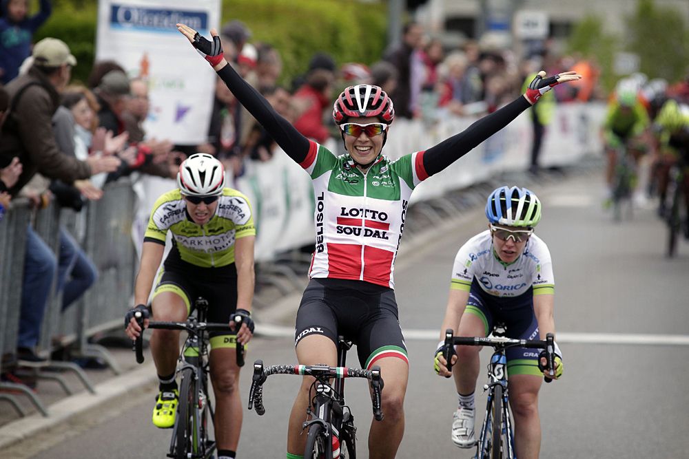 Cecchini wins stage 1 at Elsy Jacobs