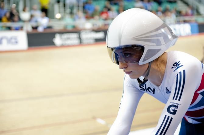 Laura Trott kick of her Omnium looking pensive, comes a solid 6th in 200m Flying Lap