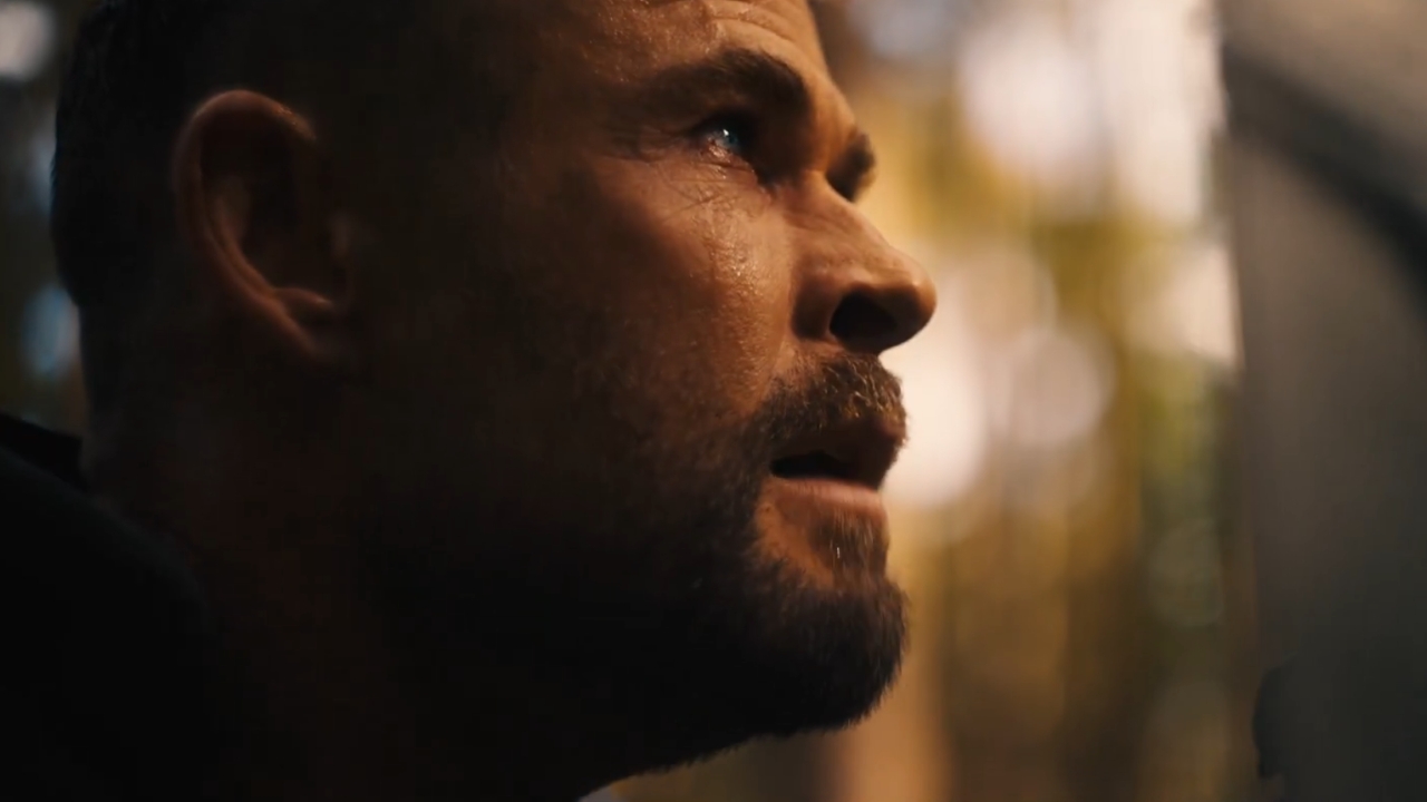 Thor praying in Avengers: Doomsday trailer