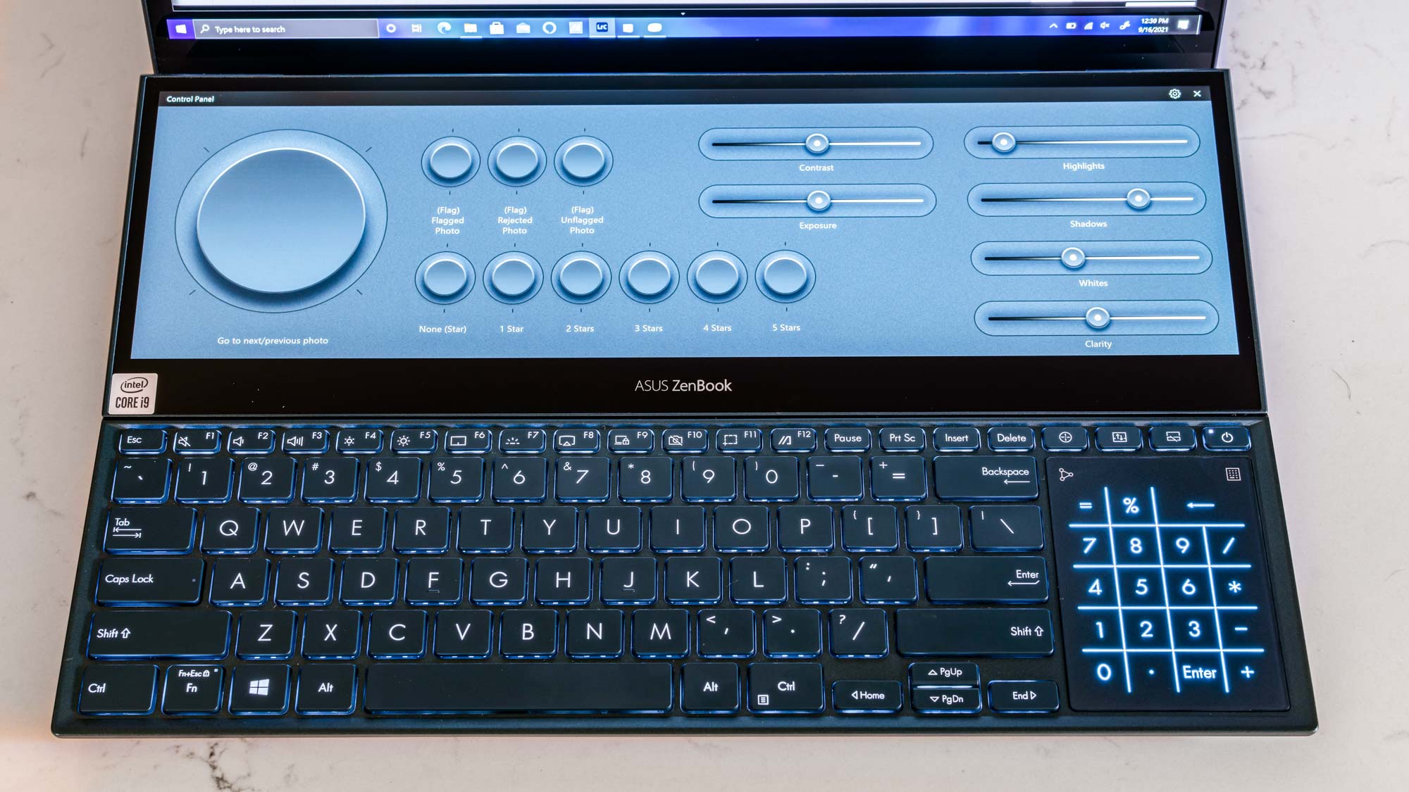 Asus ZenBook Pro Duo 15 OLED settings