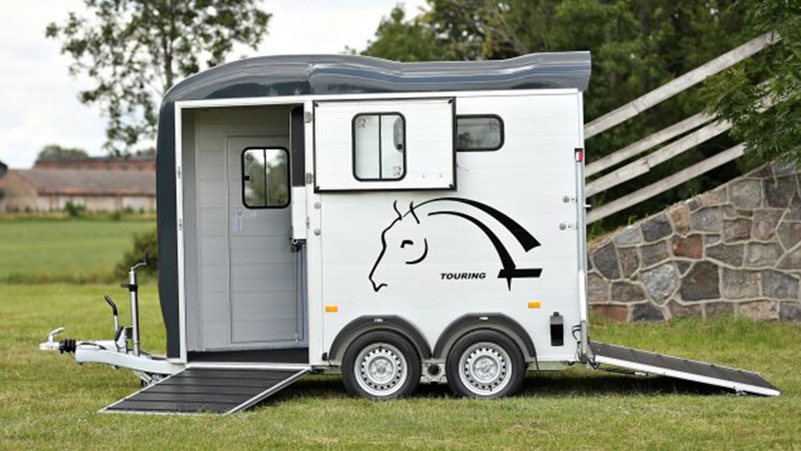 Cheval Libert&amp;eacute; Touring Country Horse Trailer