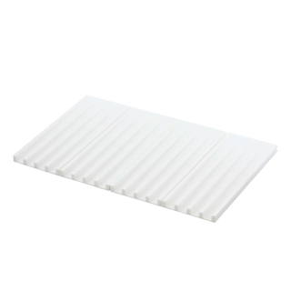 white ridged drying mat