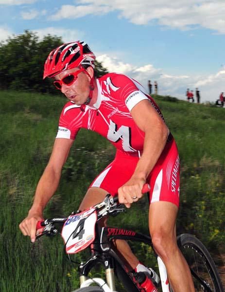 Todd Wells (Specialized) winning the Colorado Springs Short Track race