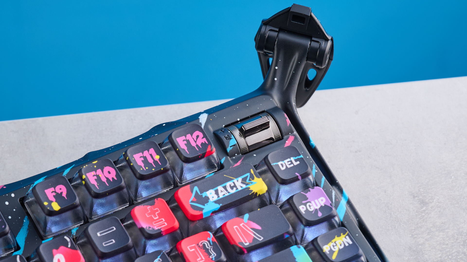 A Neon Graffiti GravaStar Mercury V75 Pro HE Hall Effect keyboard