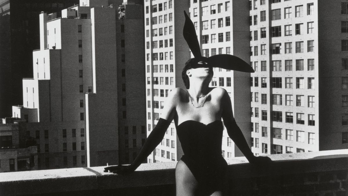 Rare and unseen Helmut Newton collection opens in London