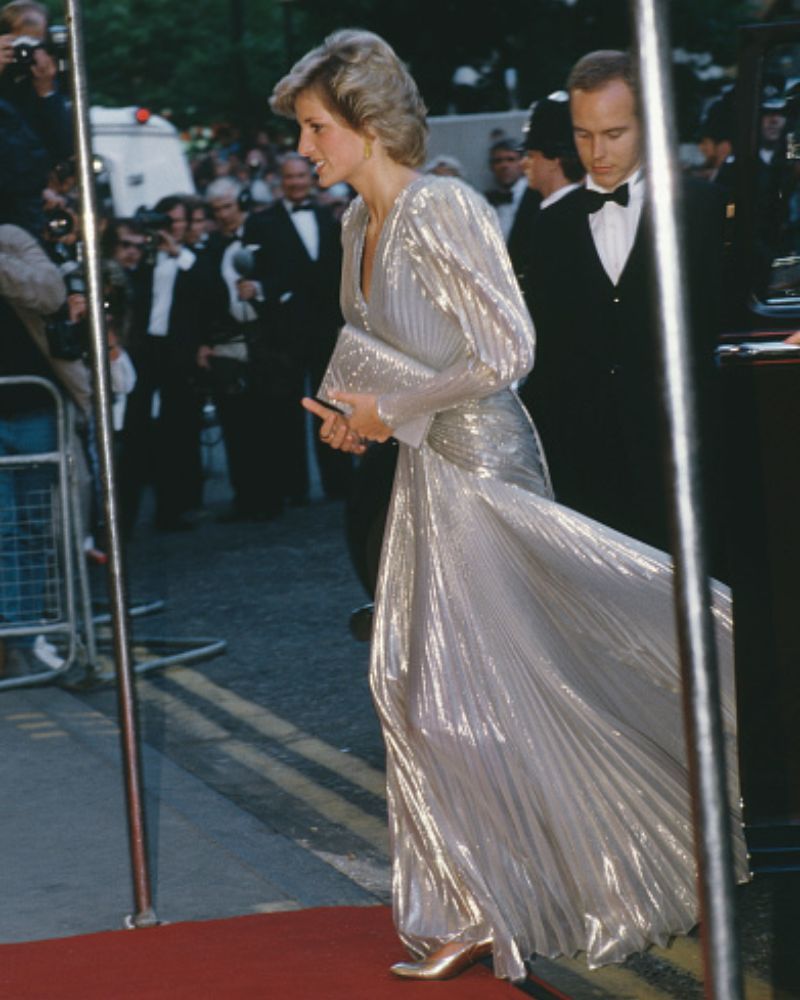 Princess Diana's james bond premiere look