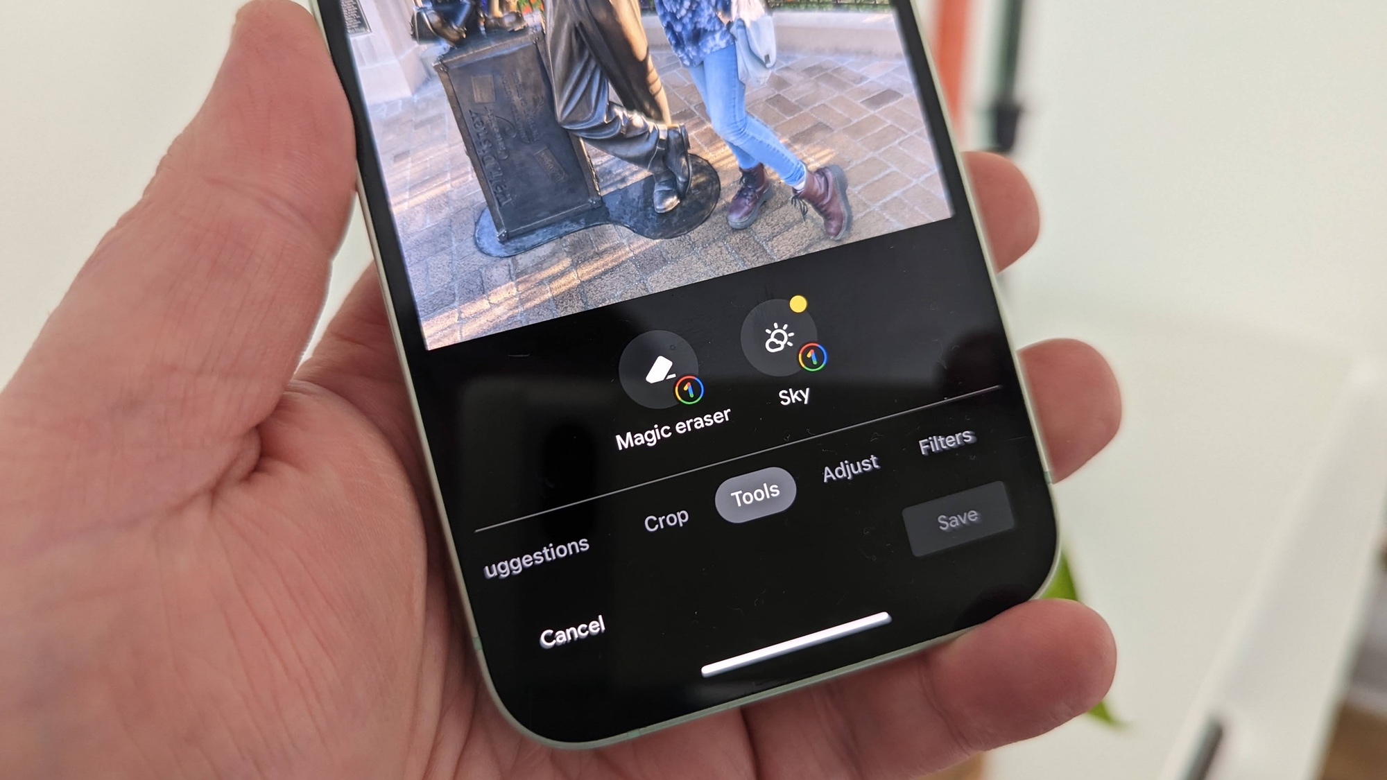 Magic Eraser tool in Google Photos on the iPhone