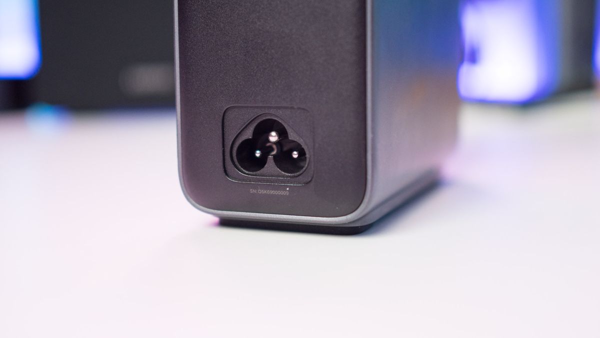 UGREEN Nexode 300W review