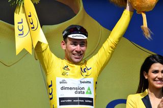 Mark Cavendish wins stage 1 of the 2016 Tour de France
