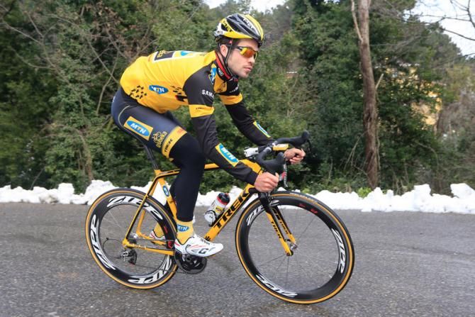 As the day warmed up so did Andreas Stauff (MTN-Qhubeka), joining the 'no glove' club