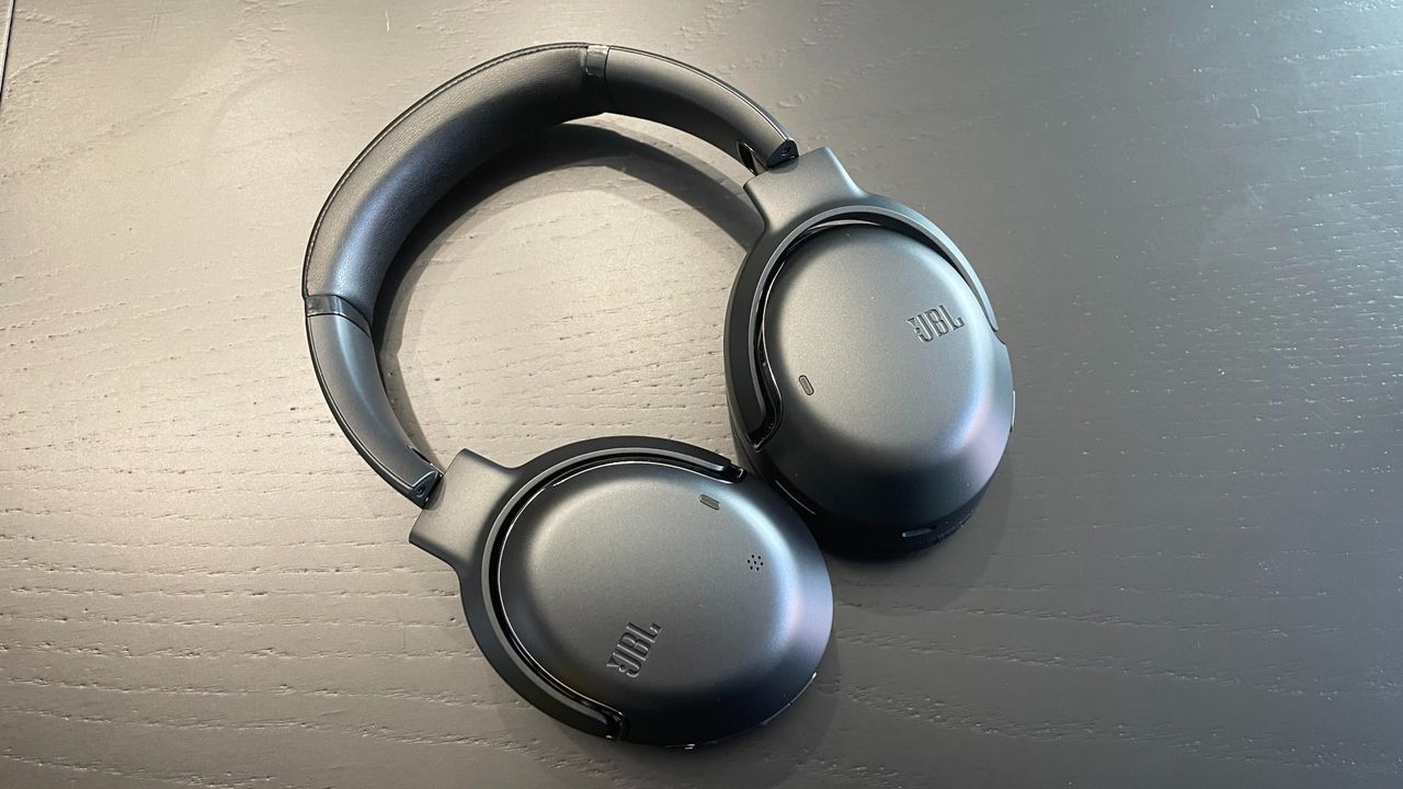 JBL Tour ONE M2 headphones