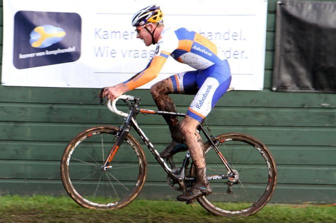 Mike Teunissen (Rabobank) rode onto the podium in the mixed U23/elite event