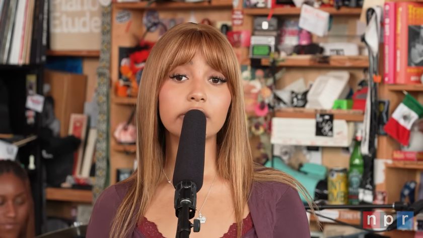 PinkPantheress at the mic for her tiny desk concert