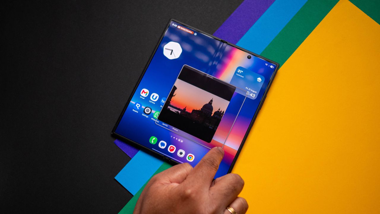 Samsung Galaxy Z Fold 8 Ultra review images