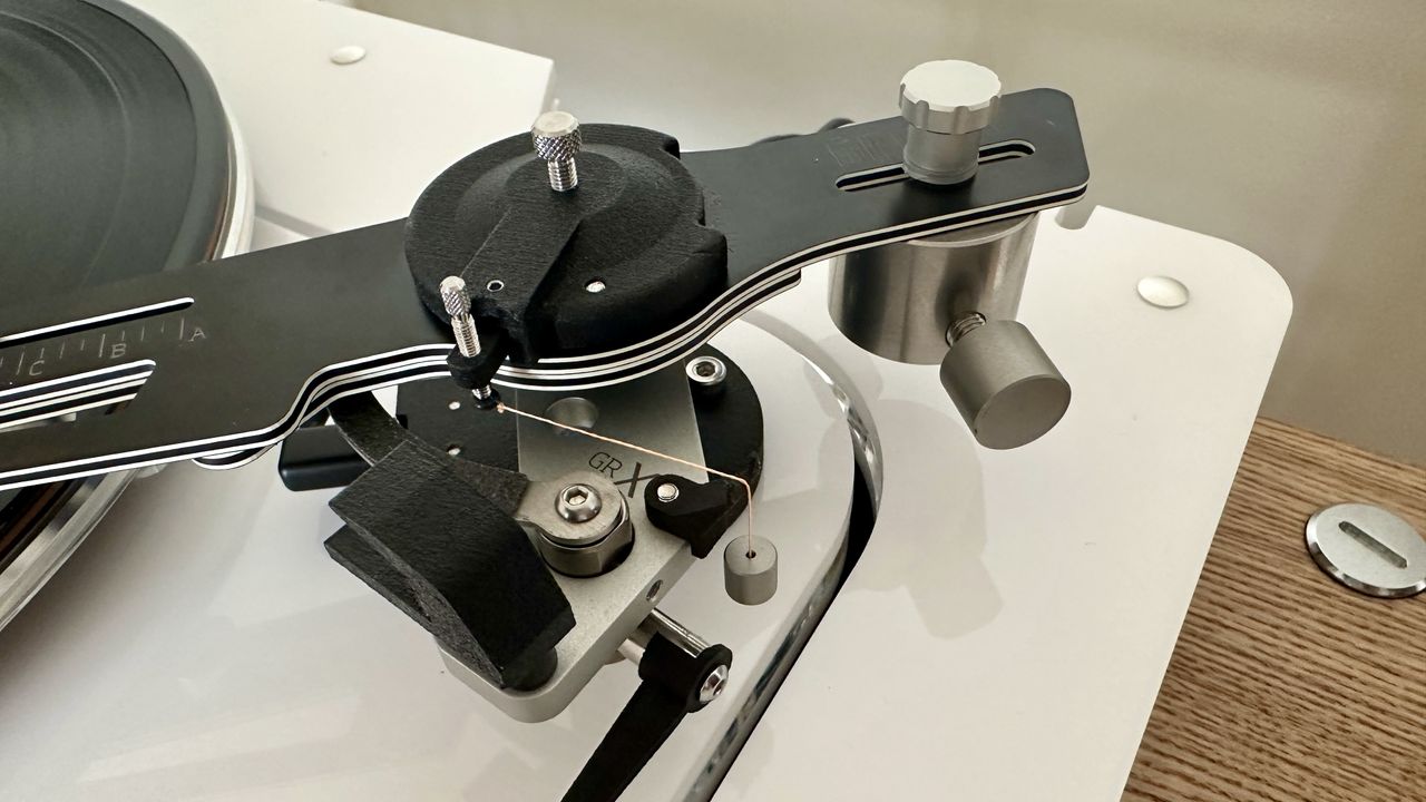 Vertere DG X turntable, in a hi-fi listening room, ready for testing