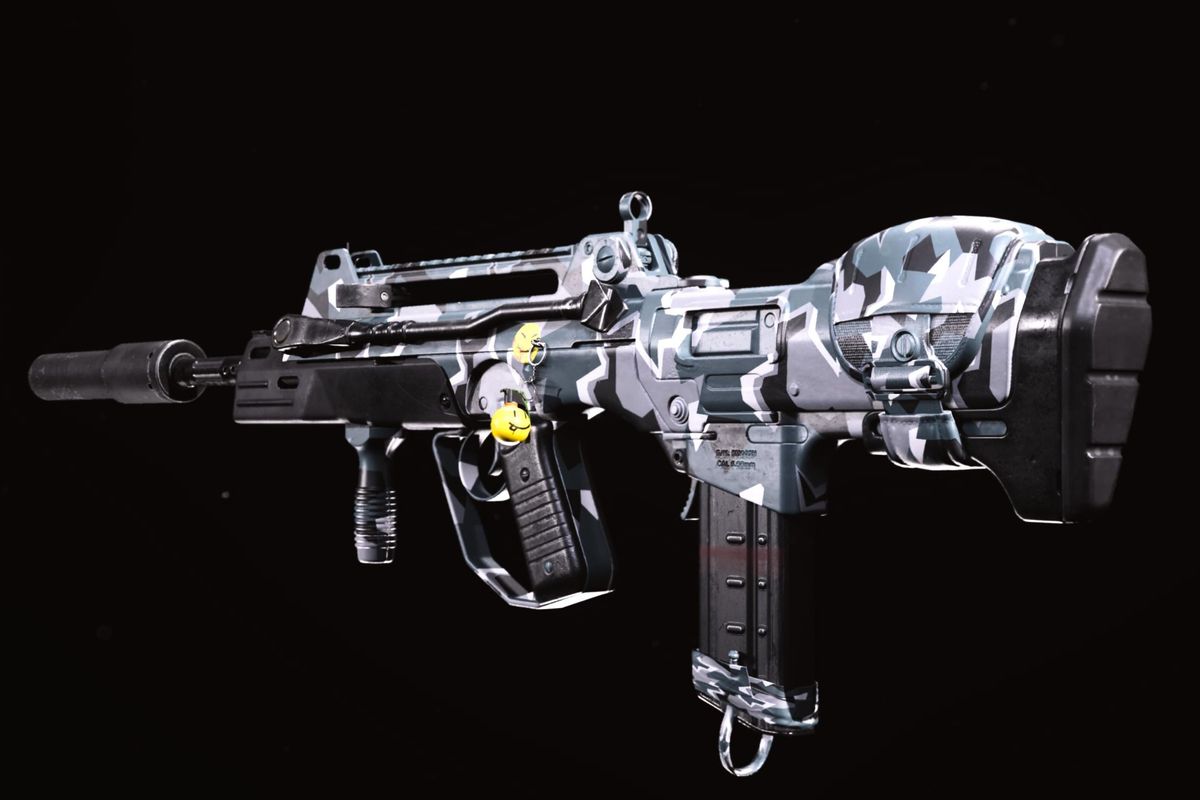 The Call of Duty Warzone hotfix features the nerf FFAR