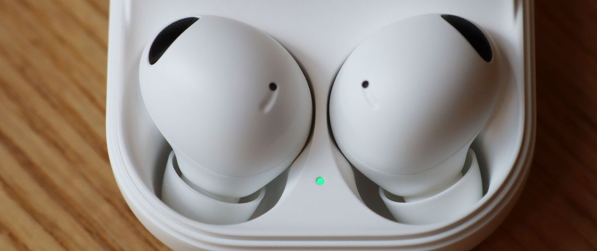 Samsung Galaxy Buds 2 Pro closeup for hero