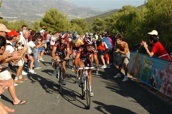 Joaquin Rodriguez leads his Caisse d'Epargne captain Alejandro Valverde on the slopes of the Xorret del Cati