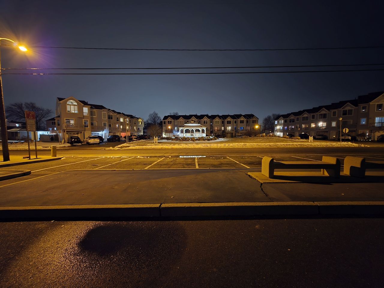 Samsung Galaxy S25 Ultra low light sample.